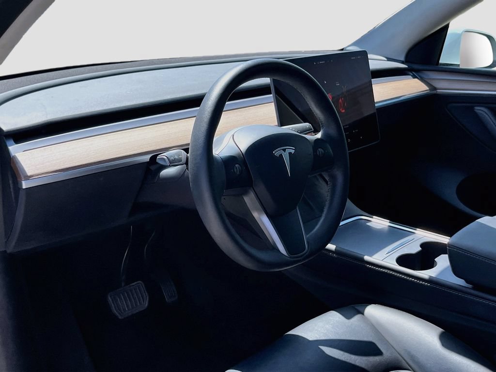 Used 2023 Tesla Model Y Long Range AWD/4WD image 9