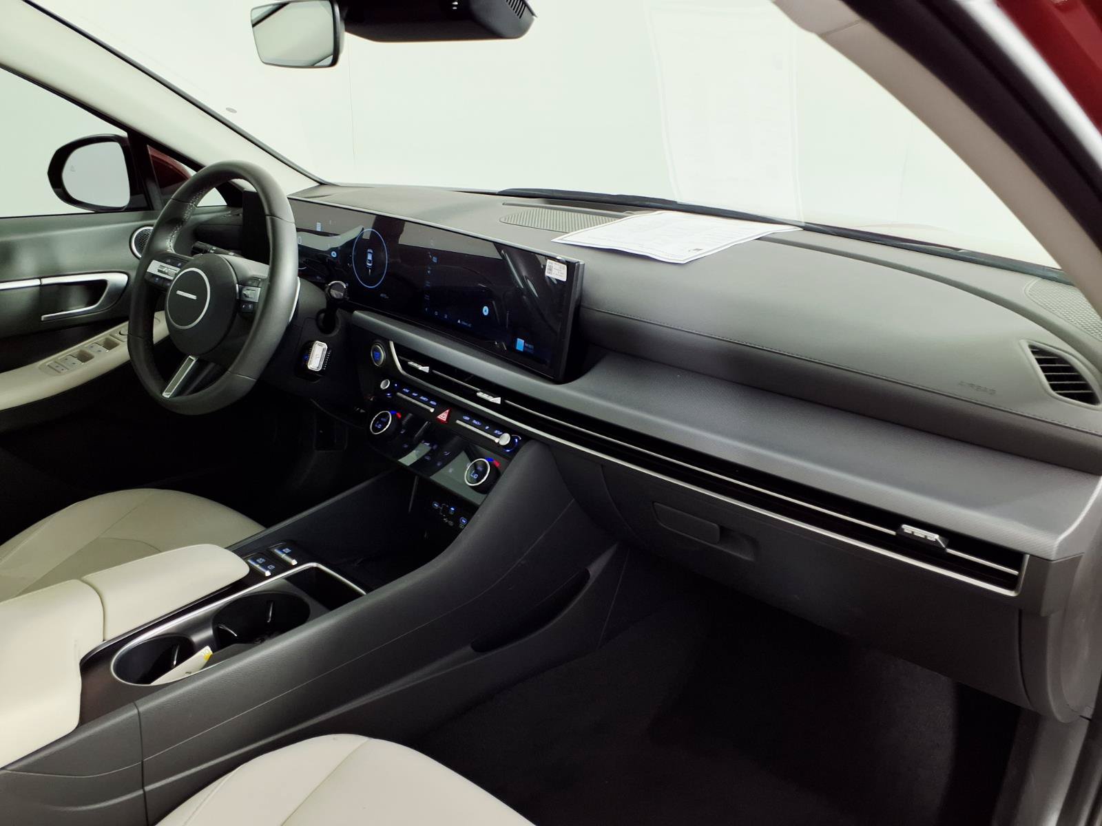 Certified 2025 Hyundai Sonata SEL FWD image 9