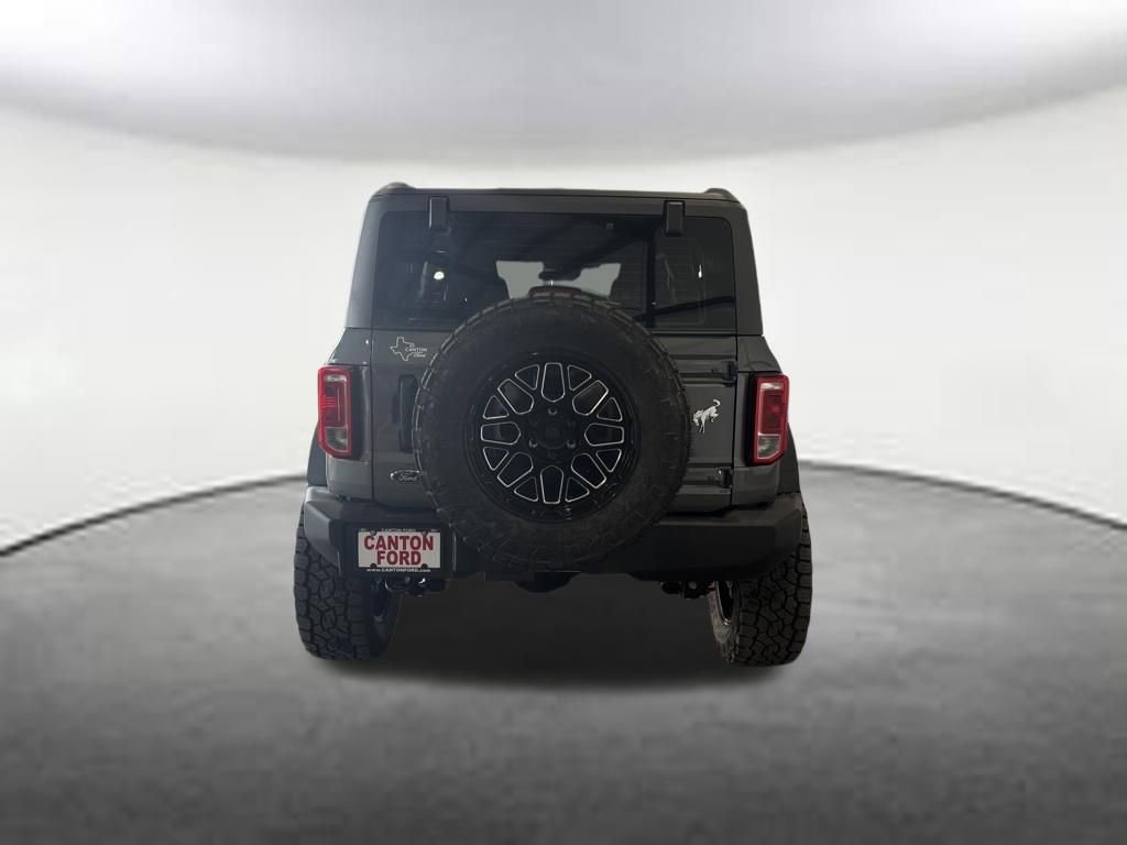 New 2025 Ford Bronco Base image 4