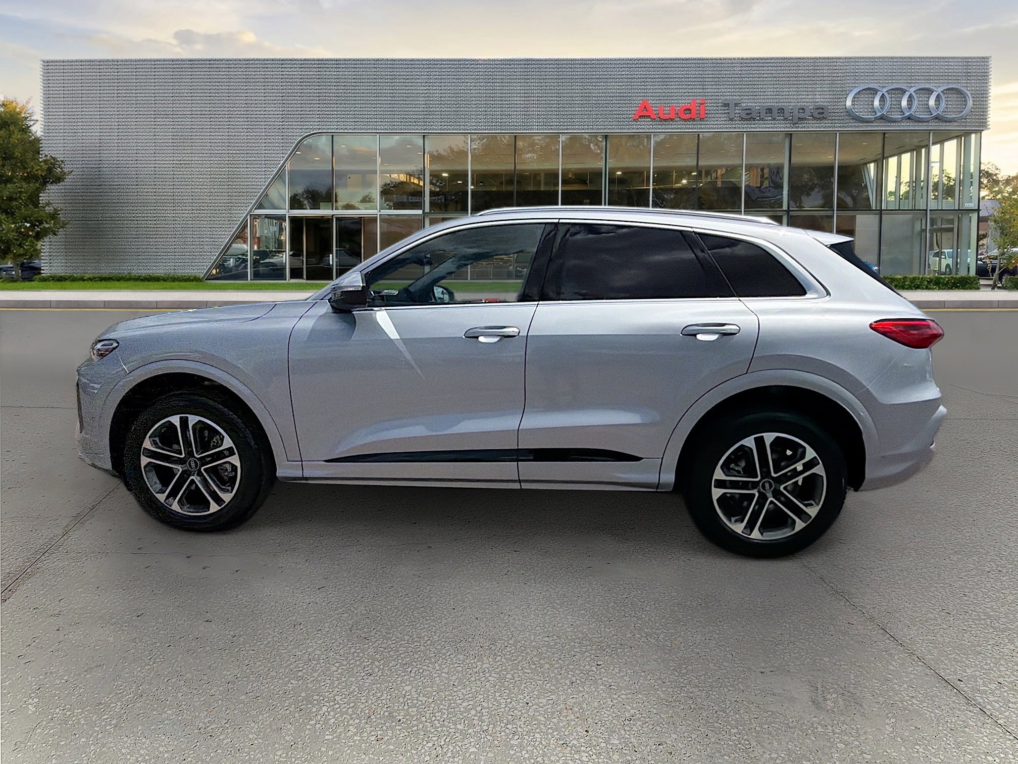 New 2025 Audi Q5 Premium image 6