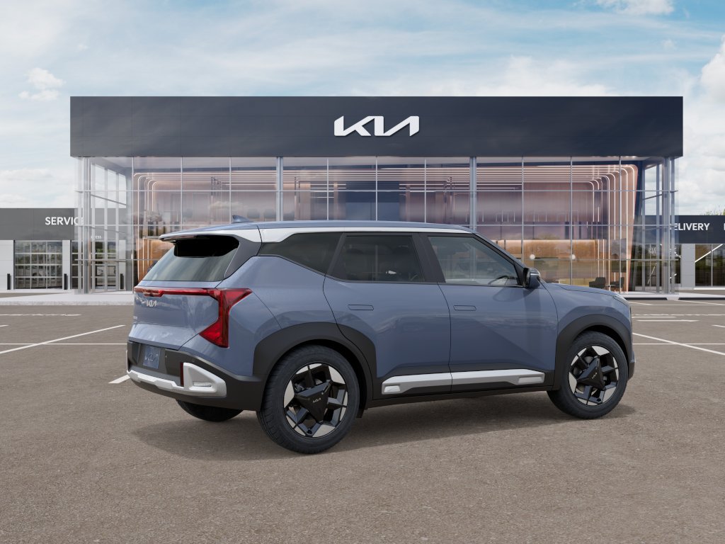 New 2027 Kia Seltos S FWD image 6