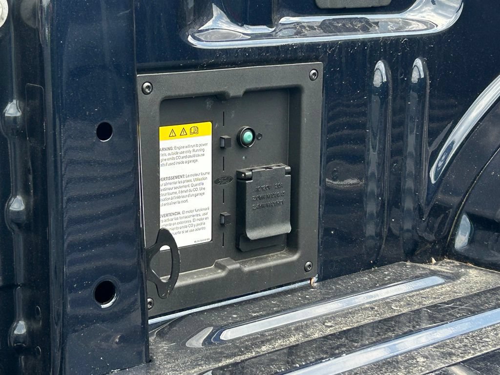 Certified 2025 Ford F150 King Ranch AWD/4WD image 31