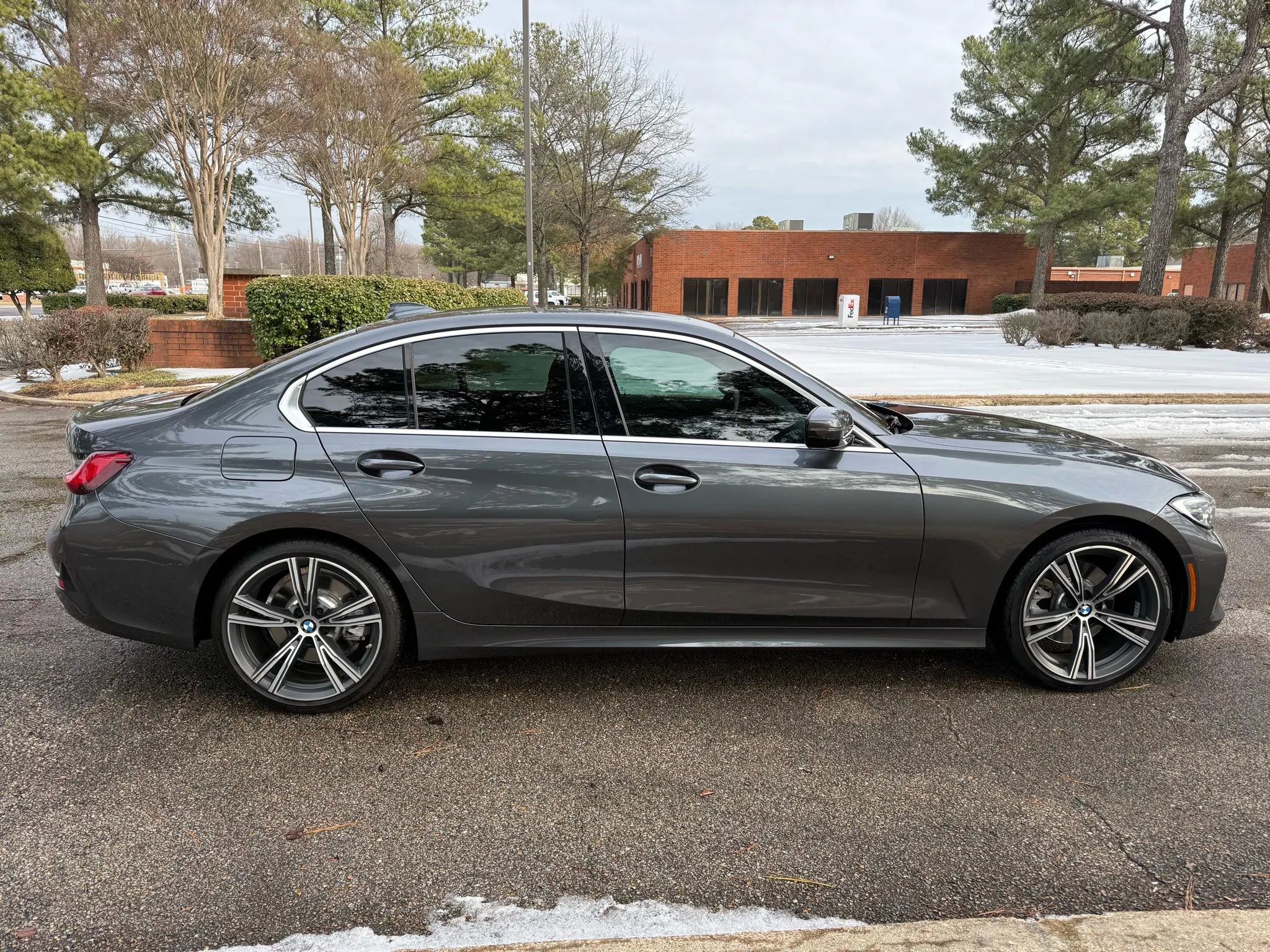 Used 2021 BMW 330i Sedan w/ Driving Assistance Package RWD image 6