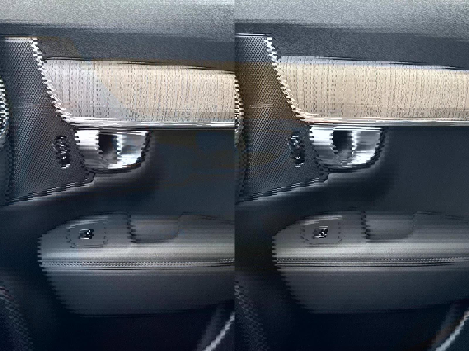 Certified 2024 Volvo V90 B6 Cross Country Plus image 21