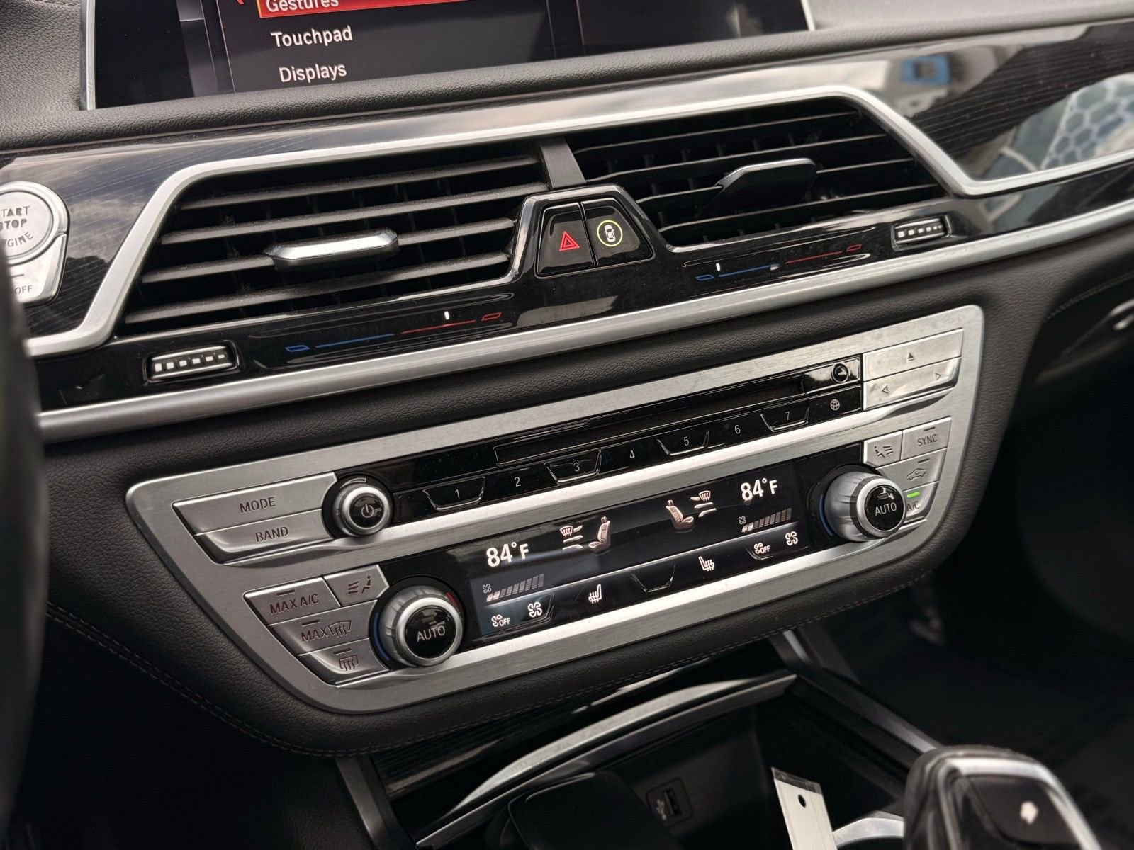 Used 2019 BMW 740i w/ M Sport Package image 47