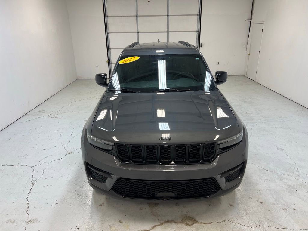 Used 2022 Jeep Grand Cherokee Altitude image 7