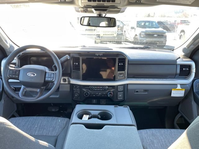 New 2026 Ford F350 XLT w/ XLT Premium Package AWD/4WD image 32