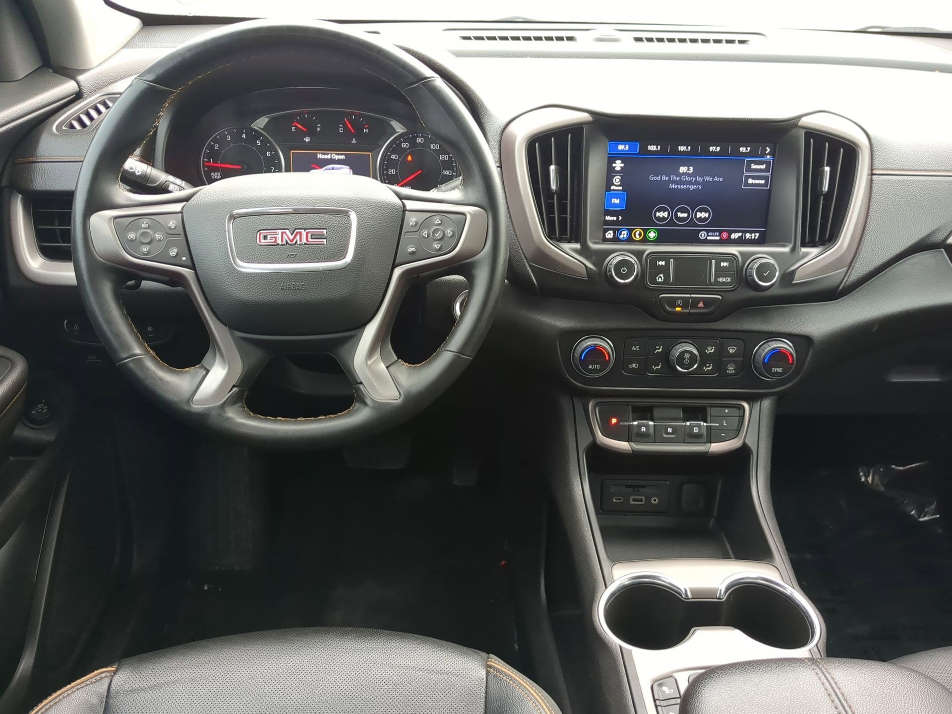 Used 2023 GMC Terrain AT4 image 27