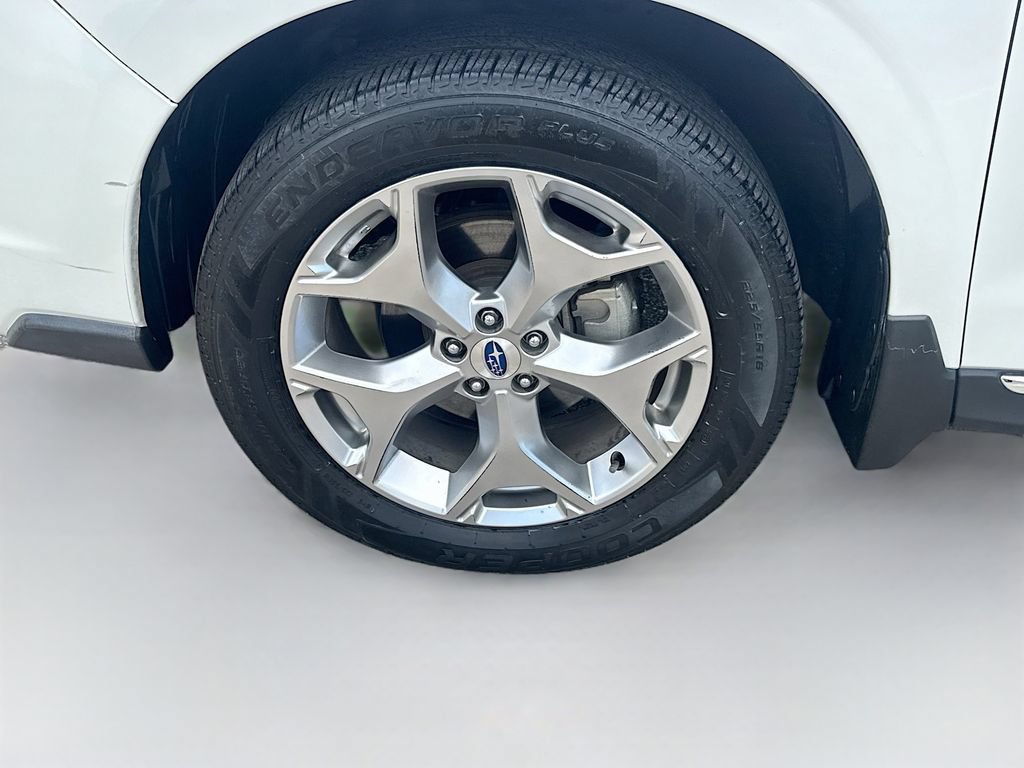 Used 2018 Subaru Forester 2.5i Touring AWD/4WD image 41