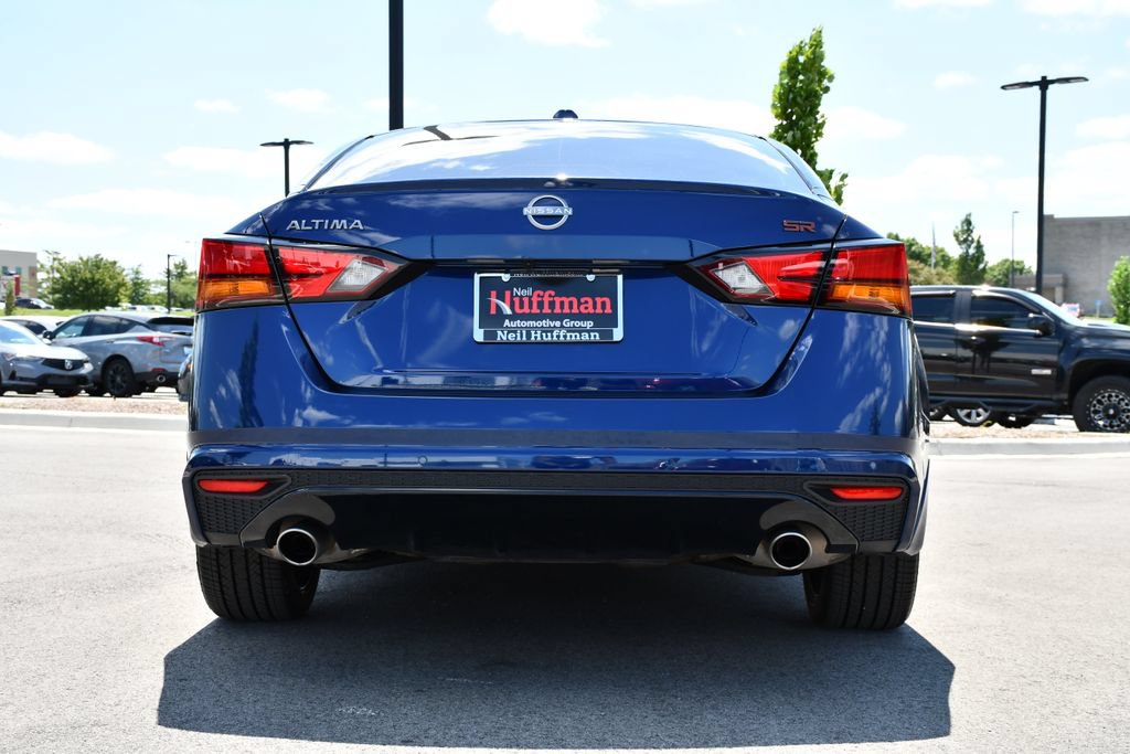Used 2024 Nissan Altima 2.5 SR w/ SR Premium Package FWD image 6