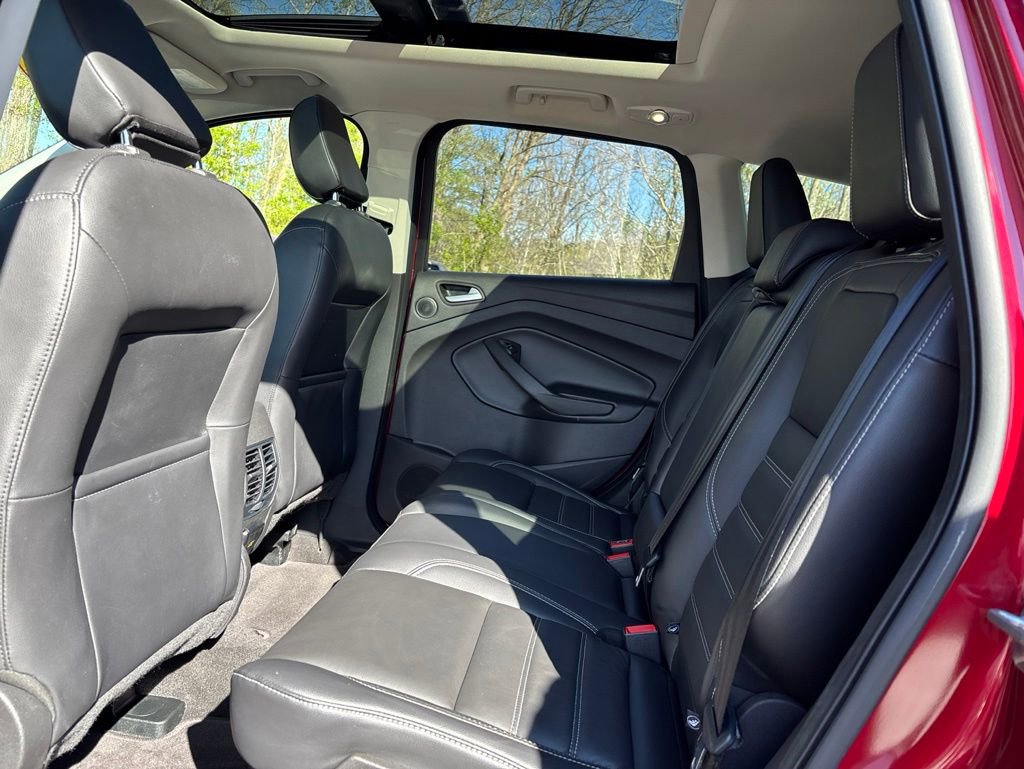 Used 2018 Ford Escape Titanium w/ Ford Safe & Smart Package AWD/4WD image 12