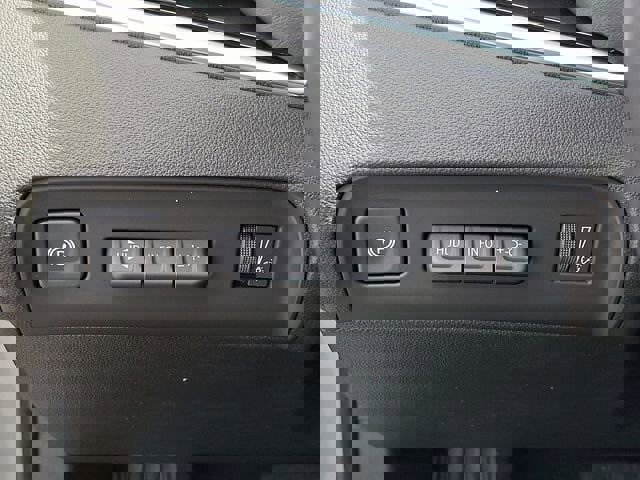 Used 2024 Buick Enclave Avenir w/ LPO, Floor Liner Package image 35