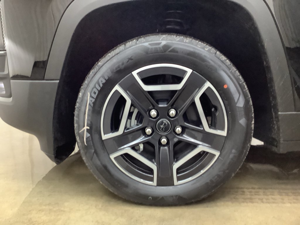 New 2026 Jeep Cherokee Laredo AWD/4WD image 27