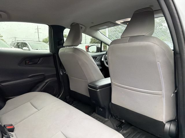 Used 2025 Toyota Prius LE FWD image 14
