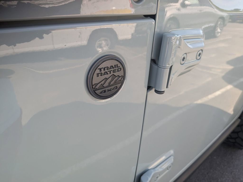 Used 2023 Jeep Wrangler Willys image 15