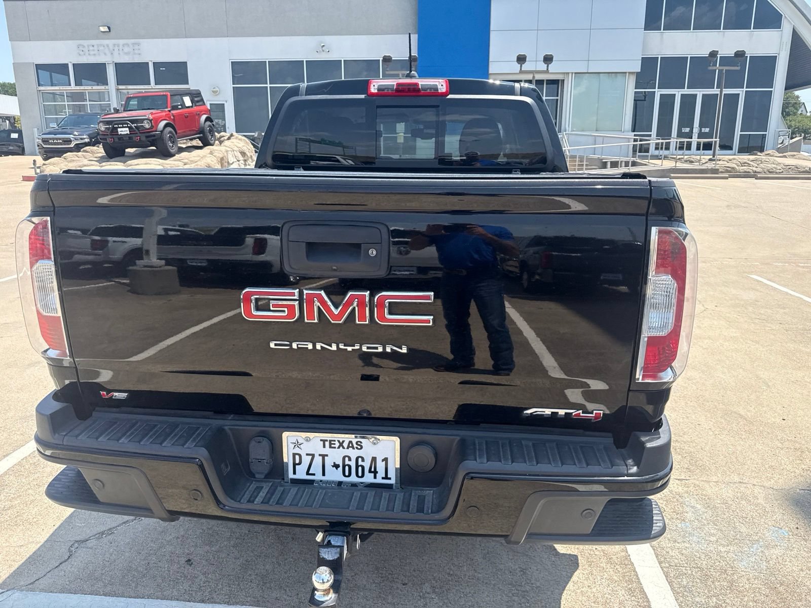 Used 2021 GMC Canyon AT4 w/ Driver Alert Package AWD/4WD image 7