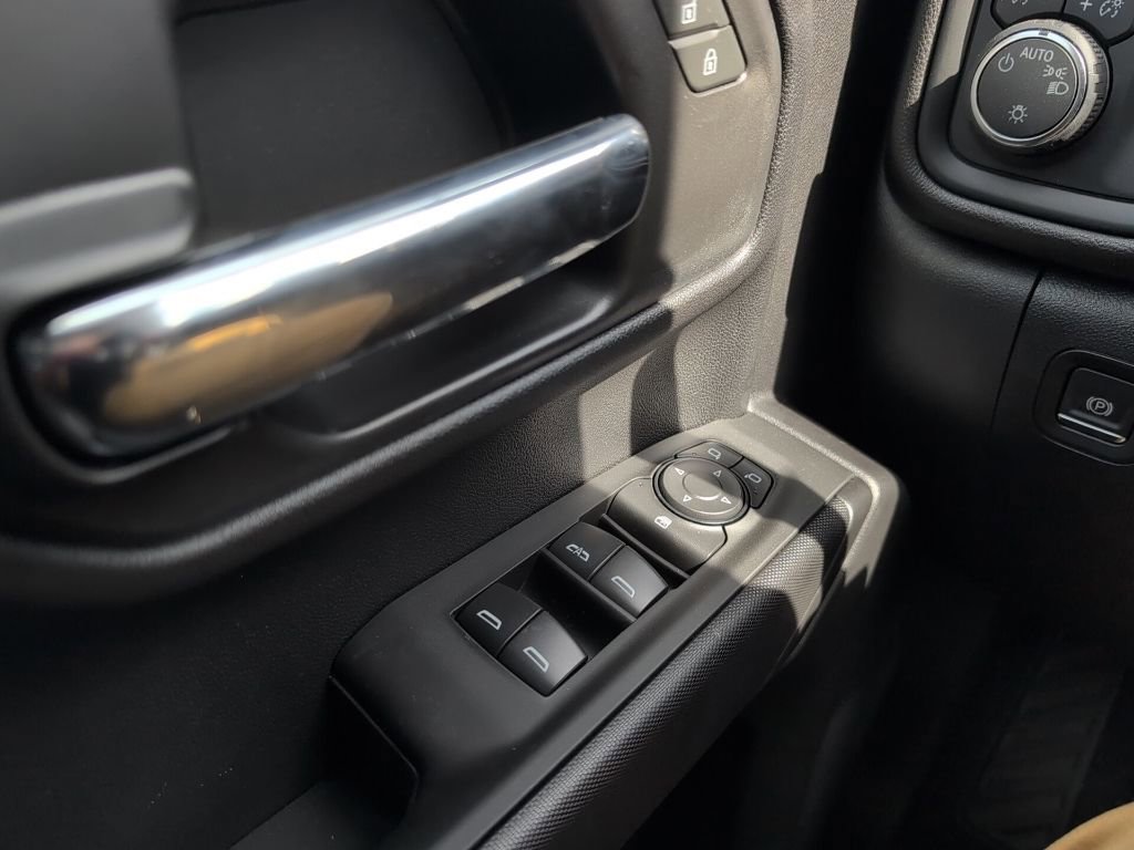 New 2025 Chevrolet Silverado 1500 Custom w/ Rally Edition image 12