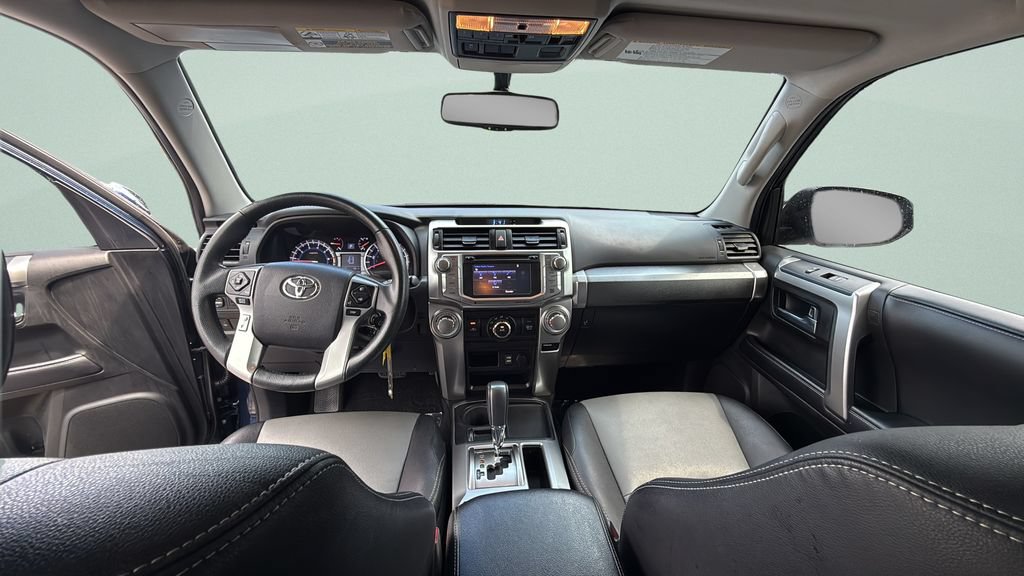 Used 2017 Toyota 4Runner SR5 Premium RWD image 11