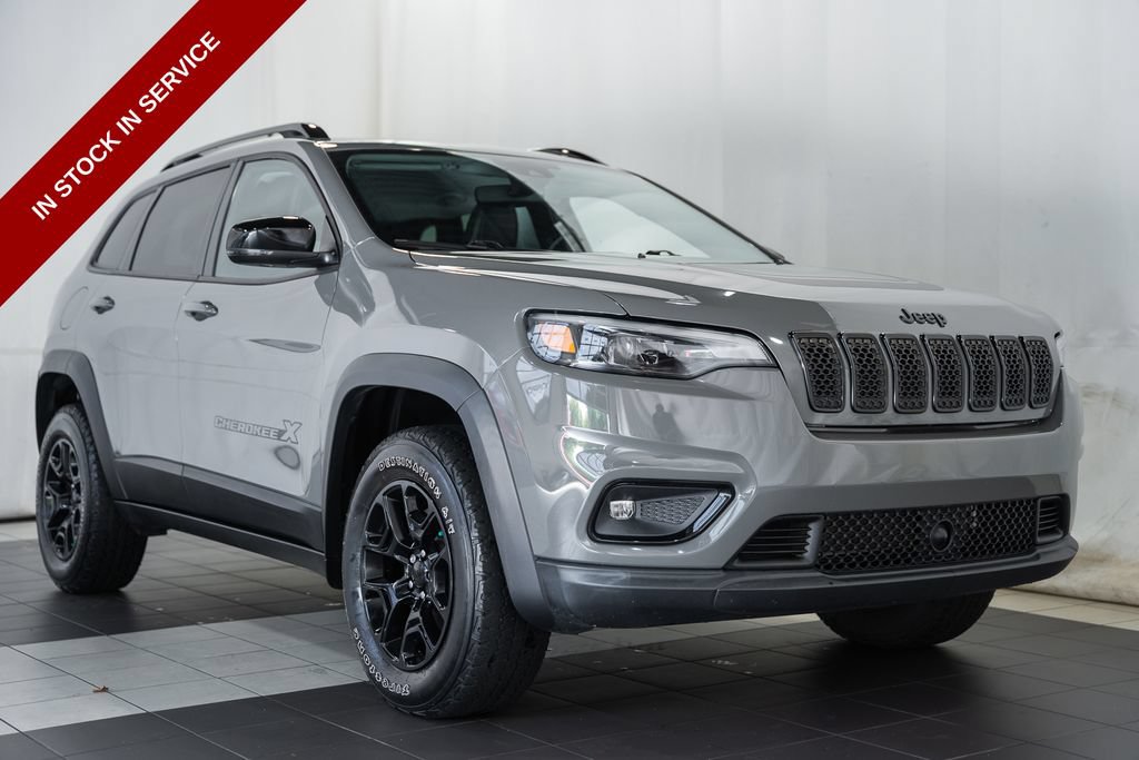 Used 2022 Jeep Cherokee Latitude w/ Trailer Tow Group AWD/4WD image 1