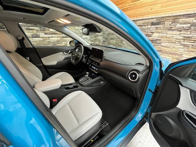 Used 2022 Hyundai Kona Limited AWD/4WD image 44