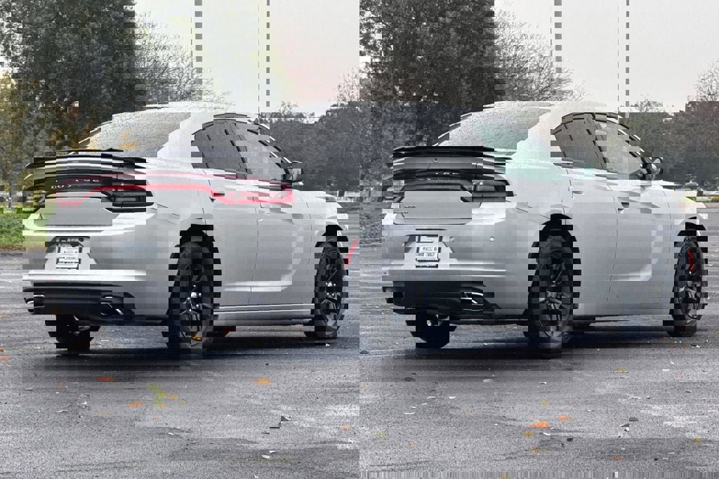 Used 2021 Dodge Charger SXT w/ Leather Interior Group image 4