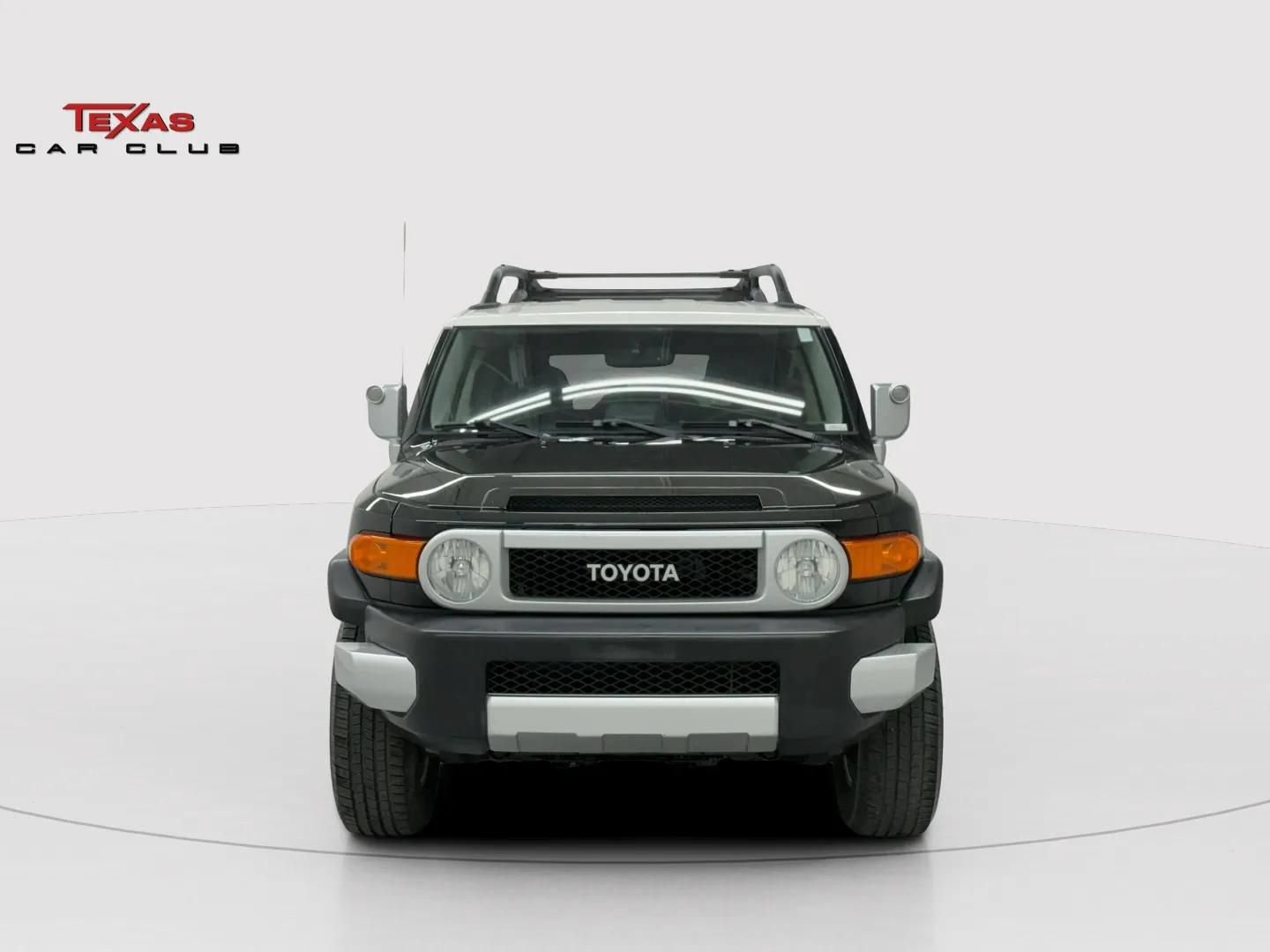 Used 2014 Toyota FJ Cruiser 4WD w/ Upgrade Package image 4