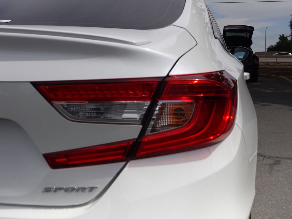 Used 2020 Honda Accord Sport image 6