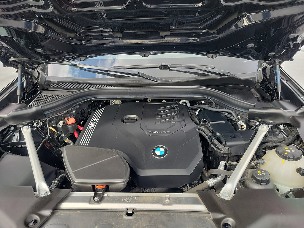 Used 2024 BMW X4 xDrive30i AWD/4WD image 37