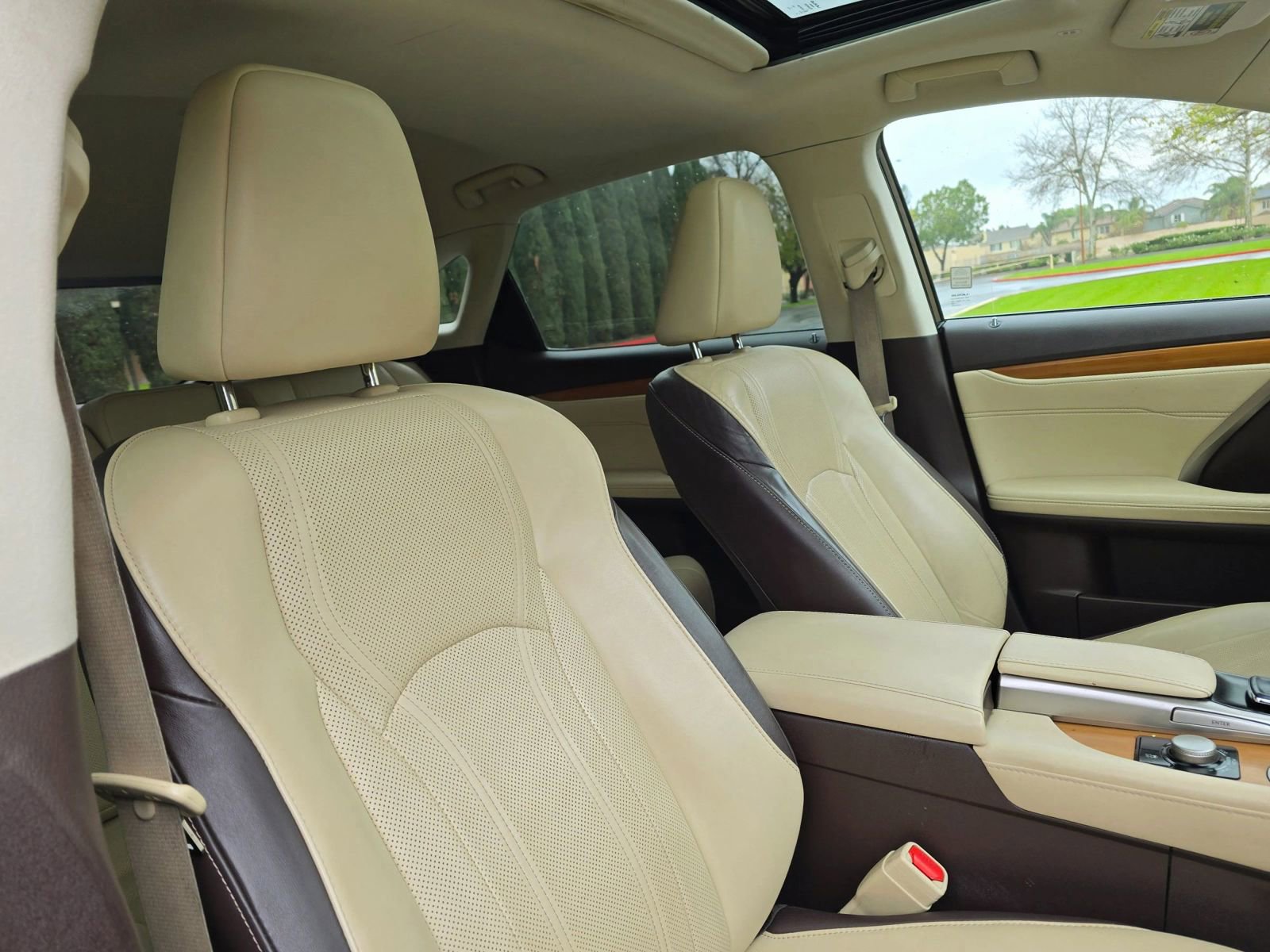 Used 2017 Lexus RX 350 RX 350 Sport Utility 4D w/ Premium Package image 34