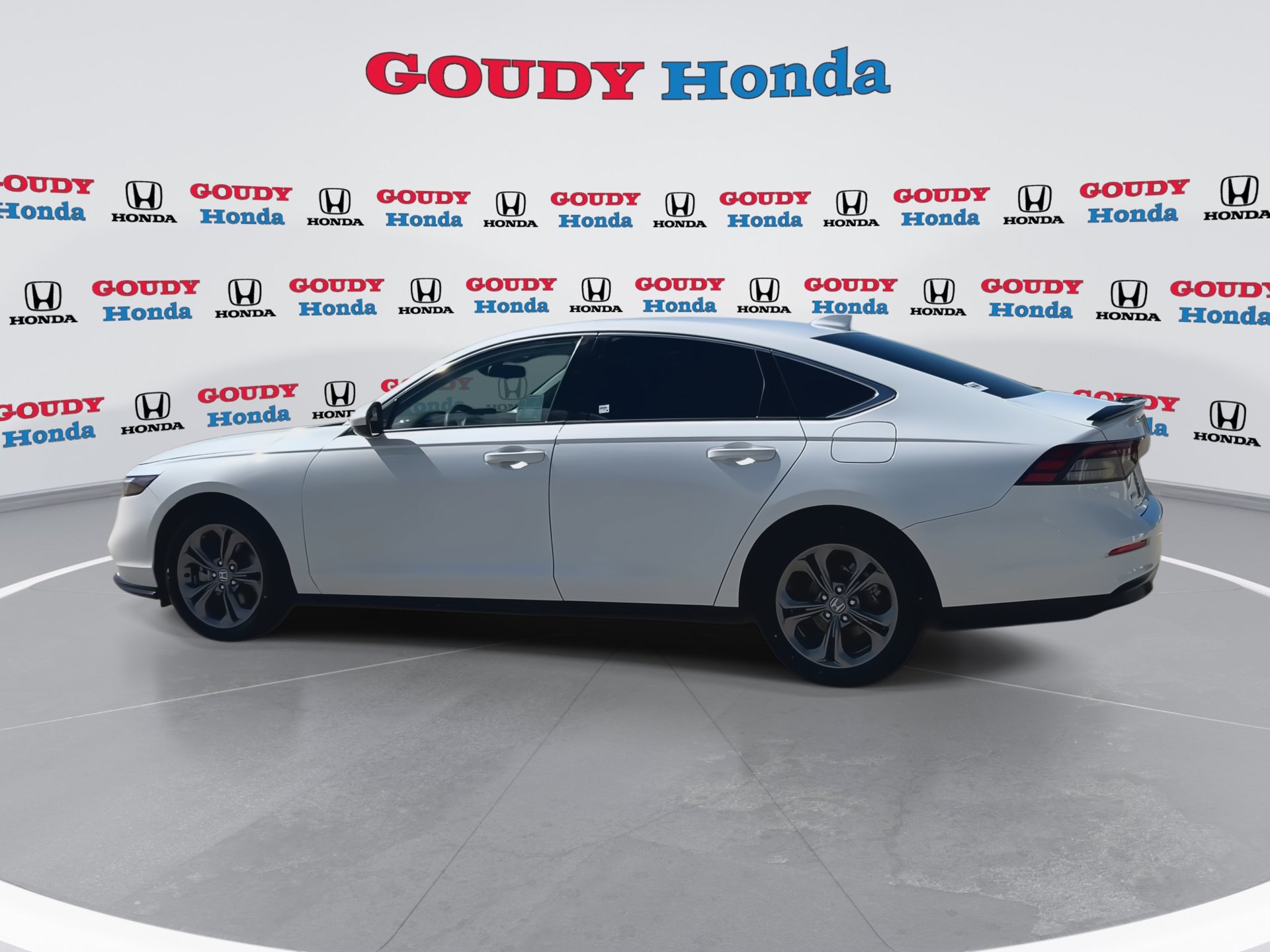 Certified 2023 Honda Accord EX image 6
