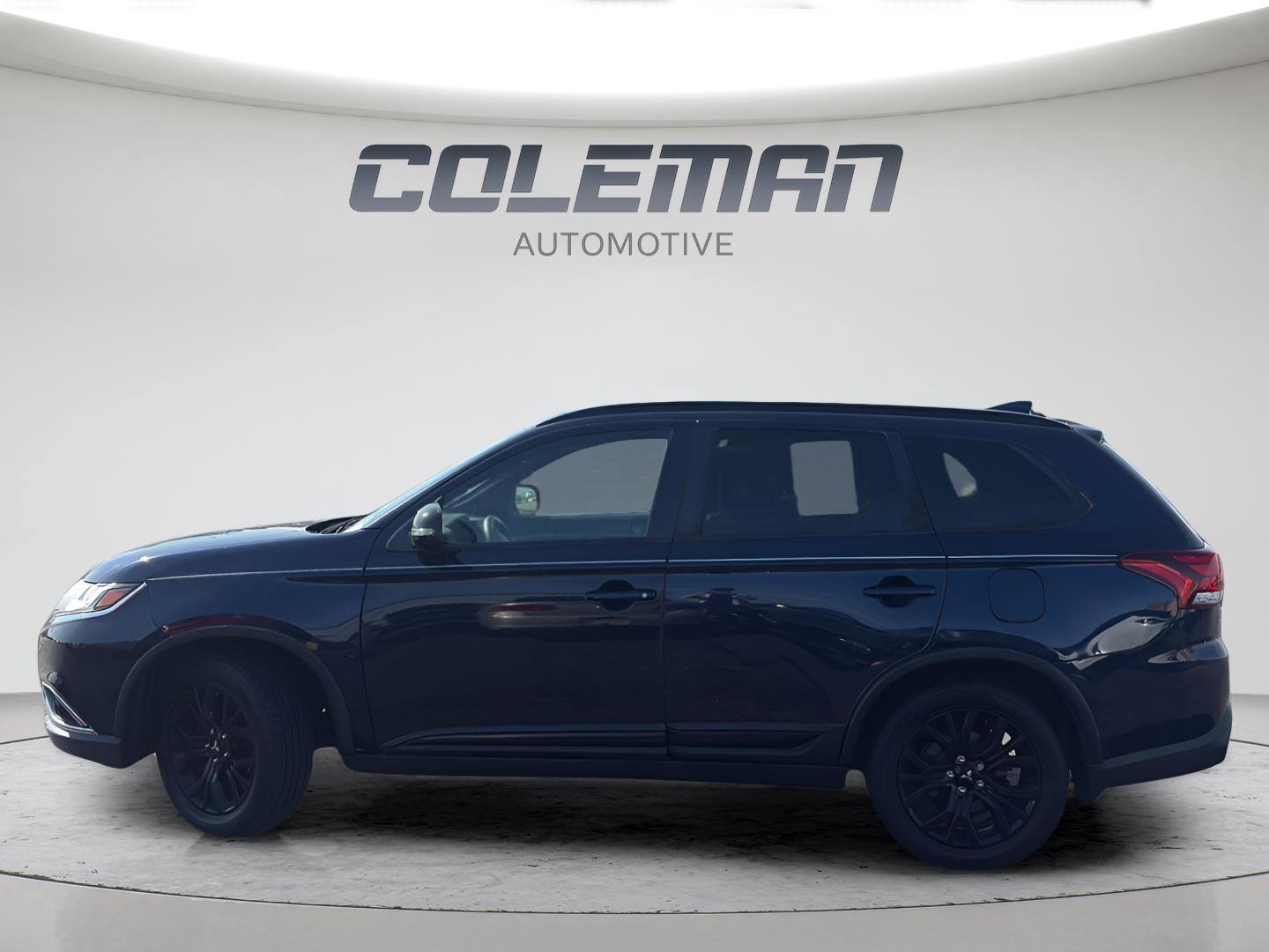 Used 2018 Mitsubishi Outlander LE FWD image 2