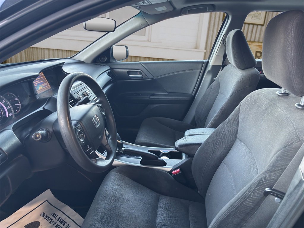 Used 2015 Honda Accord EX image 19