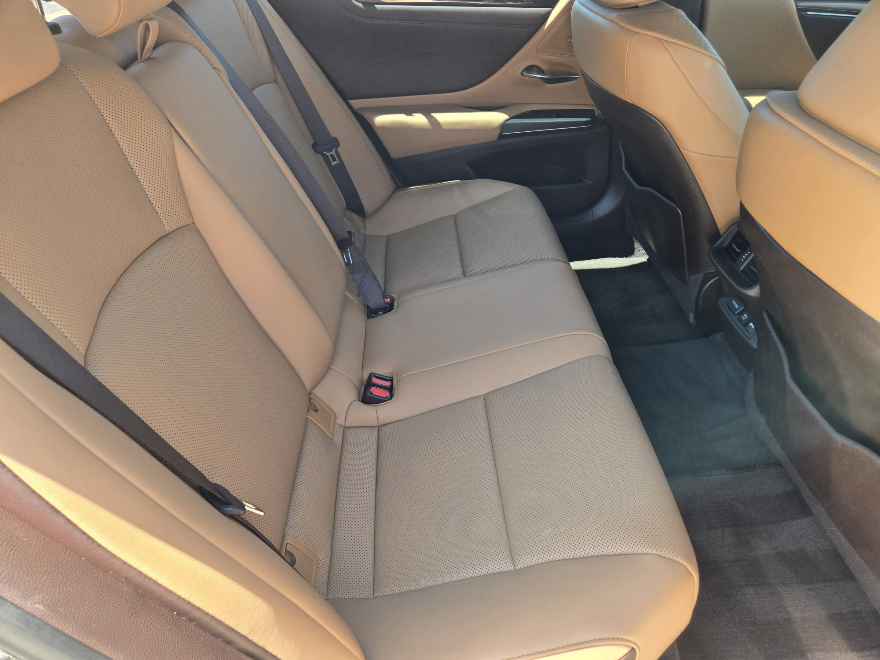 Certified 2021 Lexus ES 350 w/ Premium Package FWD image 31