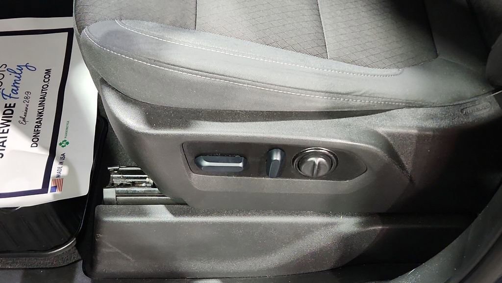 Used 2022 Chevrolet Silverado 1500 LT image 16