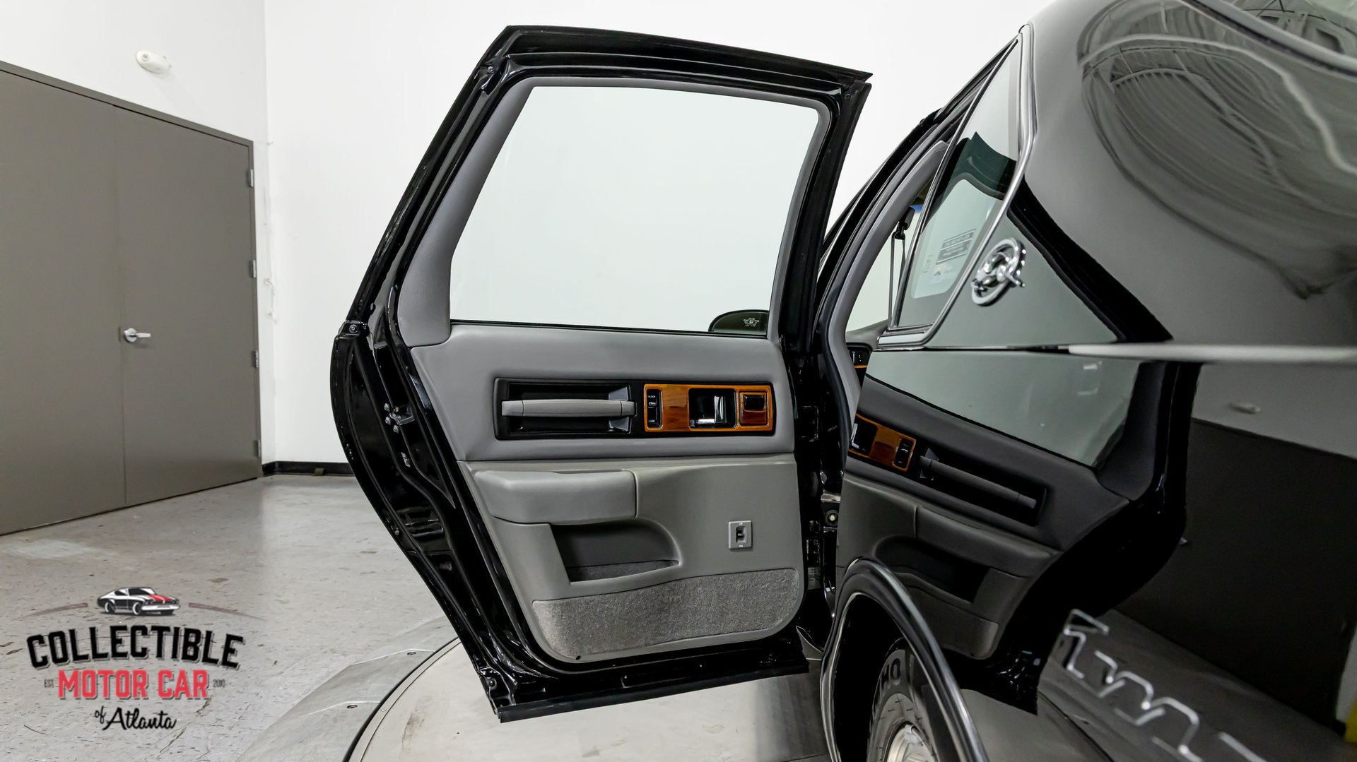 Used 1996 Chevrolet Impala SS RWD image 98