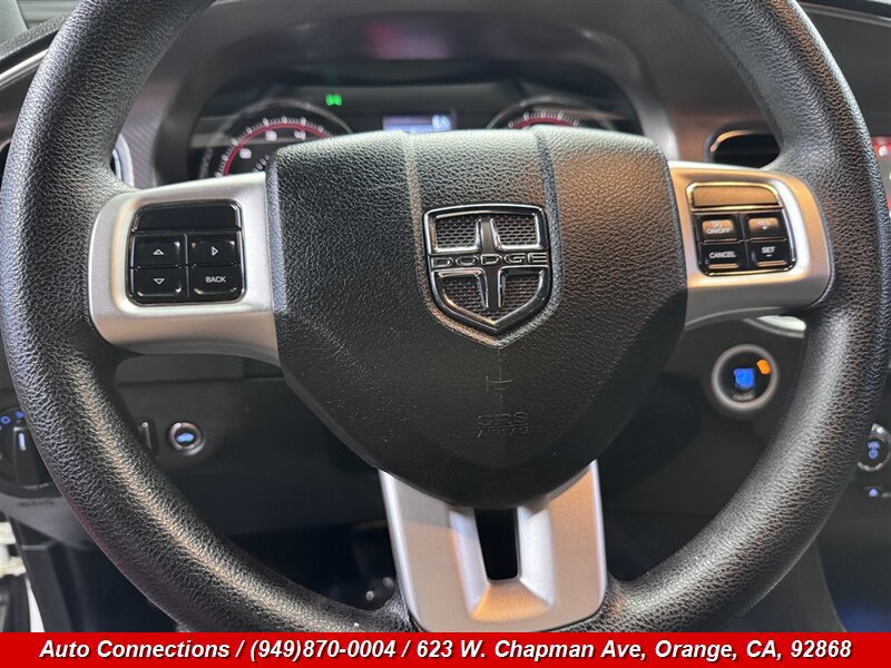 Used 2011 Dodge Charger SE RWD image 12