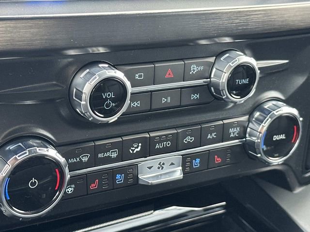 New 2026 Ford F250 Lariat w/ Chrome Package image 31