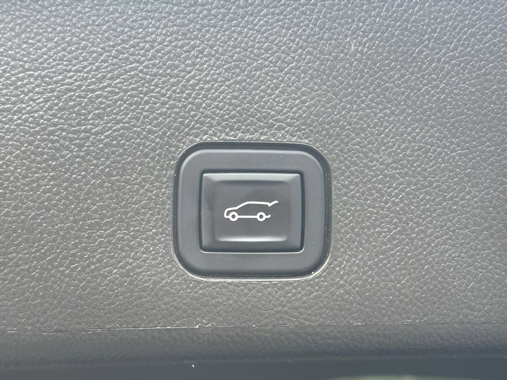 Used 2013 Cadillac SRX Performance FWD image 44