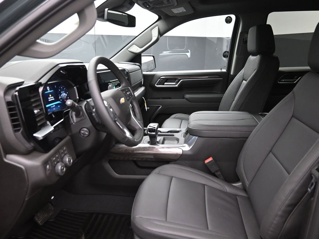 New 2026 Chevrolet Silverado 1500 LTZ w/ Z71 Off-Road Package image 16