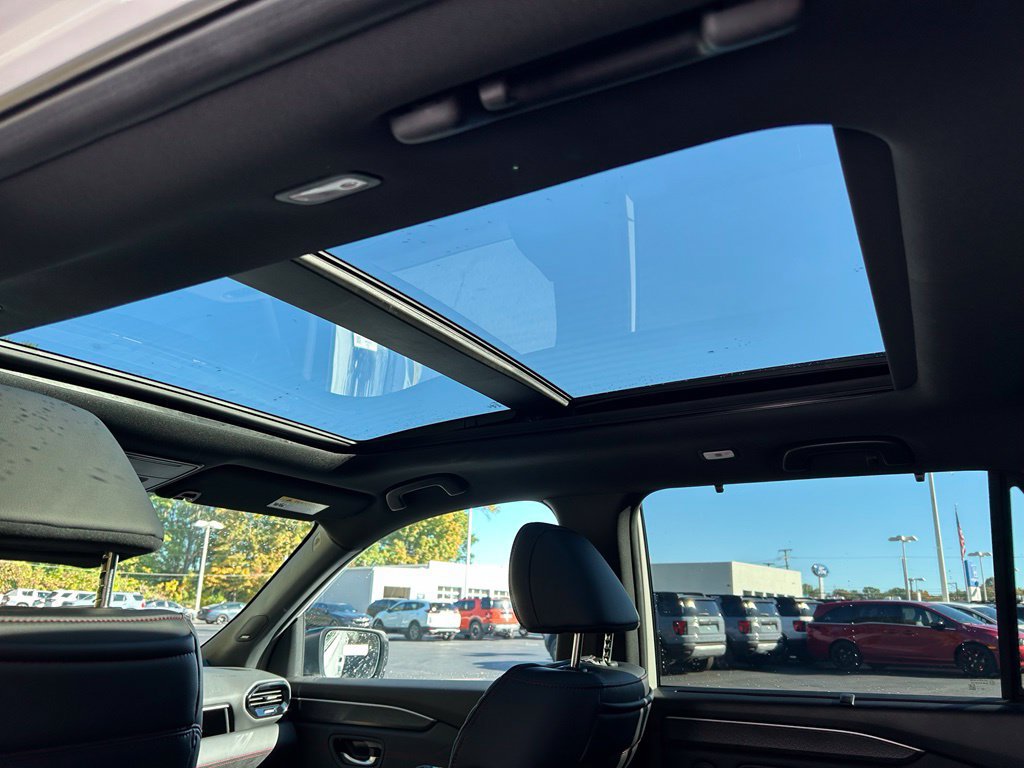 New 2026 Honda Pilot Black Edition image 24