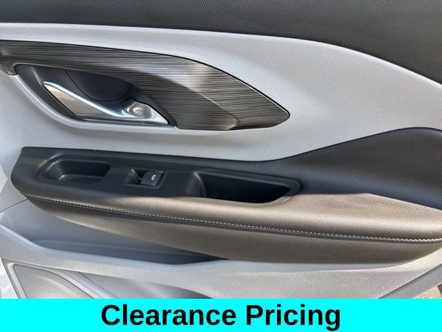 Used 2023 GMC Terrain SLE w/ Driver Convenience Package AWD/4WD image 37
