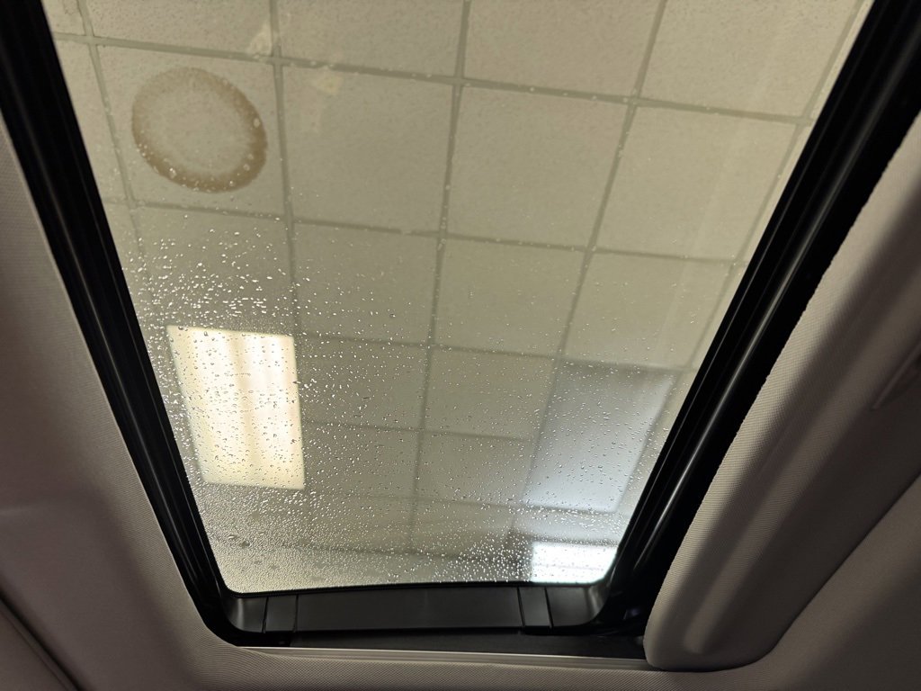 Used 2022 Honda Accord EX-L image 45