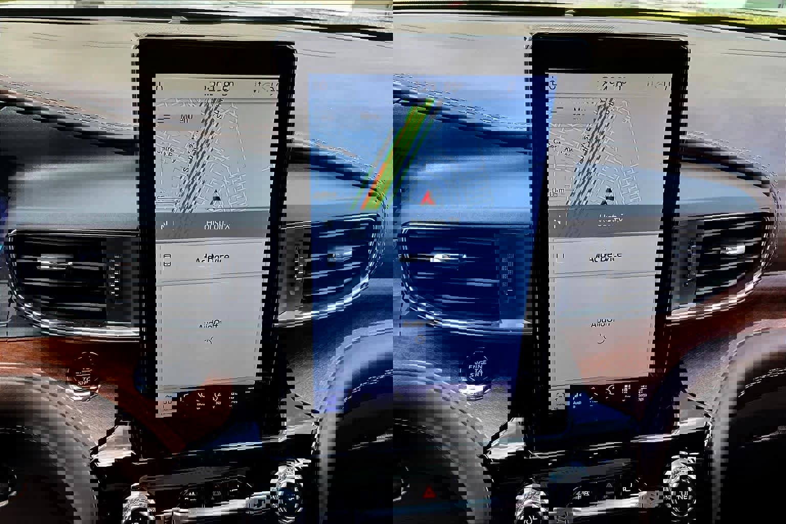 Used 2022 Ford Explorer King Ranch w/ Class IV Trailer Tow Package AWD/4WD image 32