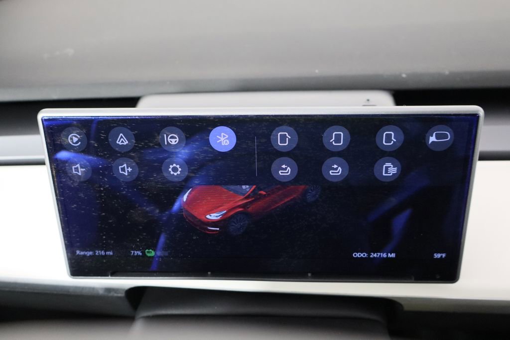 Used 2022 Tesla Model Y Long Range image 10