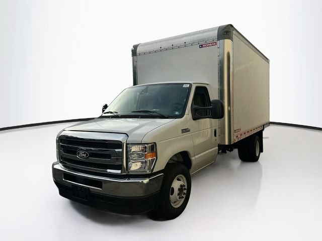 New 2027 Ford E-350 and Econoline 350 Super Duty w/ Driver's Safety Package RWD image 3