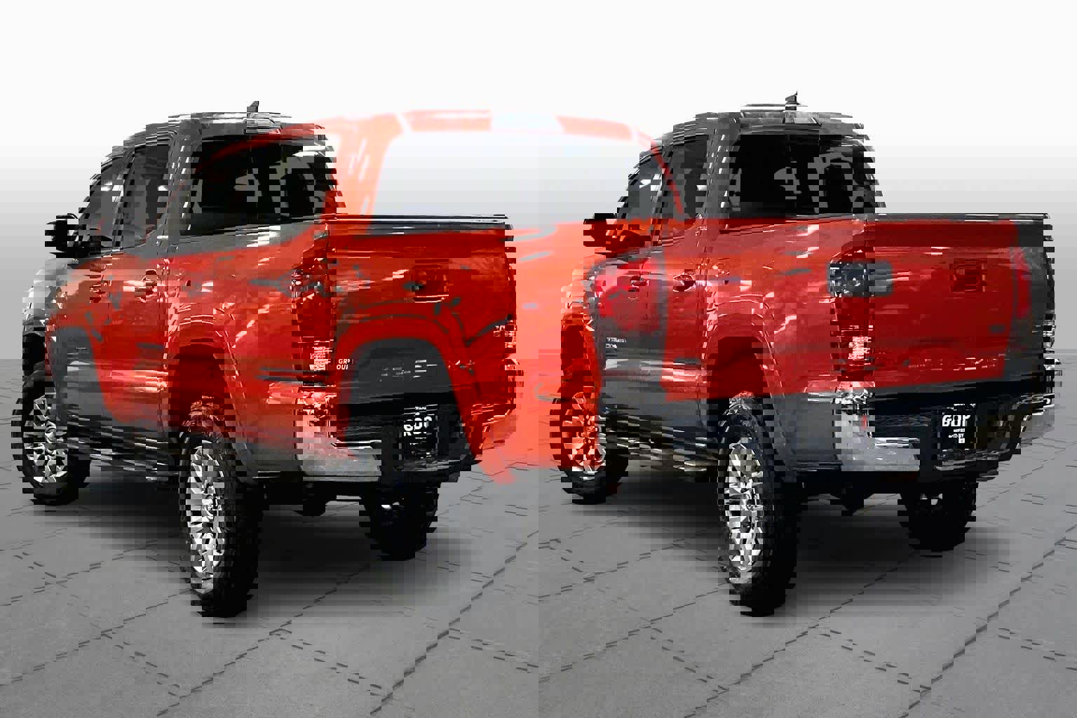 Used 2018 Toyota Tacoma SR5 image 12