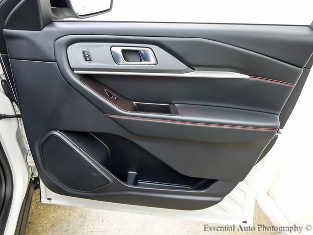 Used 2025 Ford Explorer ST-Line w/ Premium Package RWD image 26