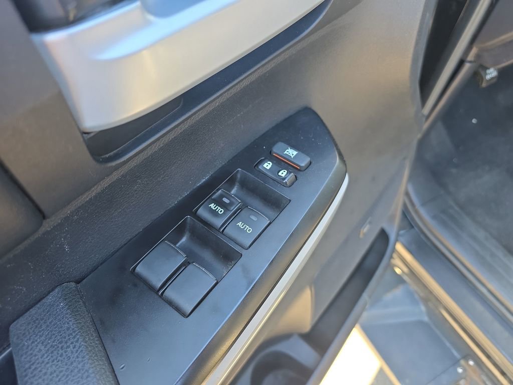 Used 2018 Toyota Tundra Limited w/ Limited Premium Package image 20