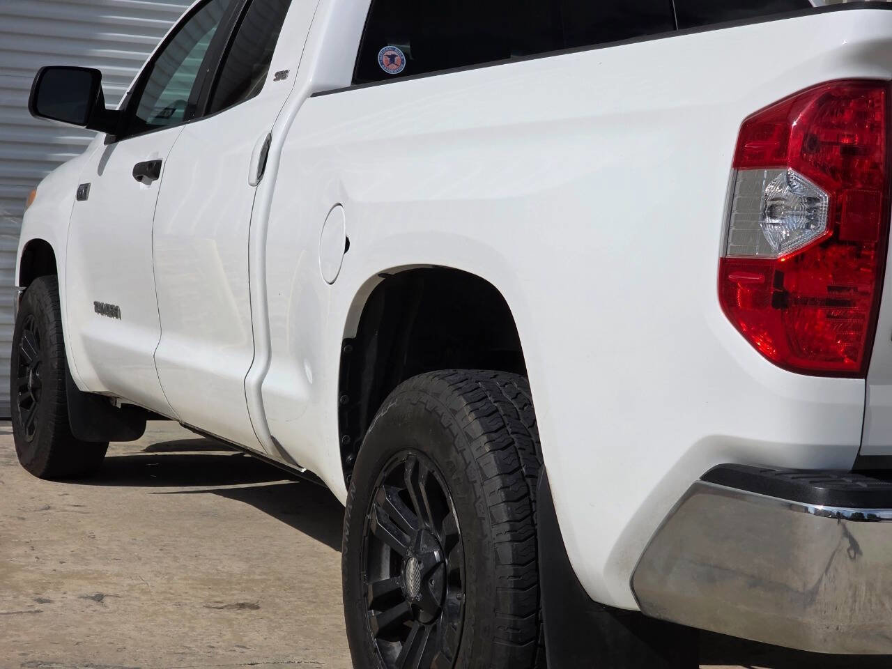 Used 2015 Toyota Tundra SR5 RWD image 36