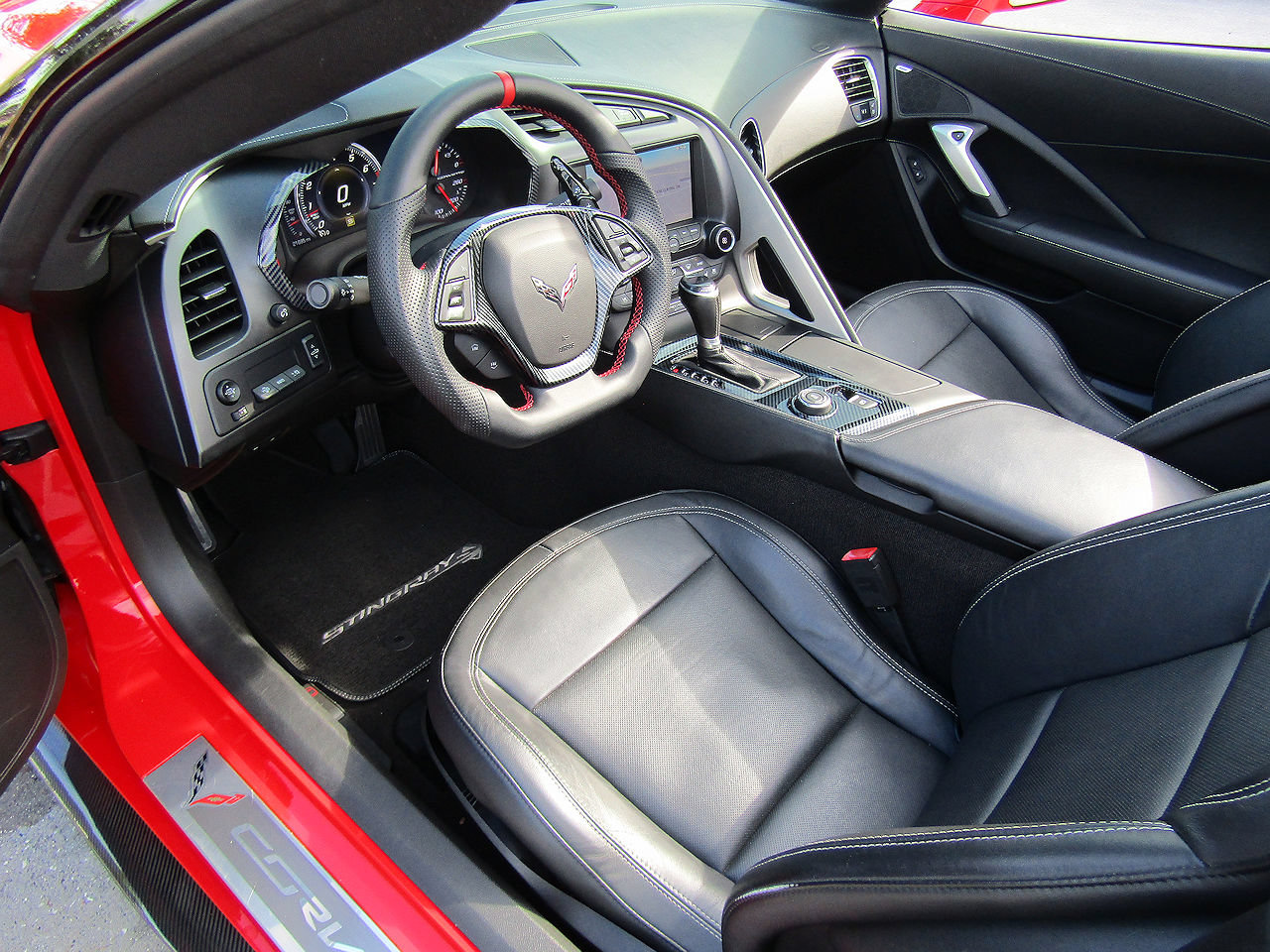 Used 2015 Chevrolet Corvette Stingray Convertible w/ 2LT Preferred Equipment Group RWD image 10